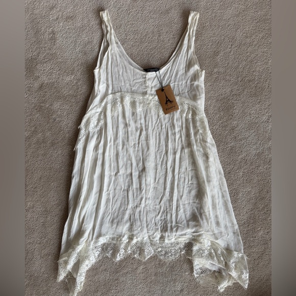 HAODUOYI Dresses & Skirts - NWT Haoduoyi Cream Lacy Dress